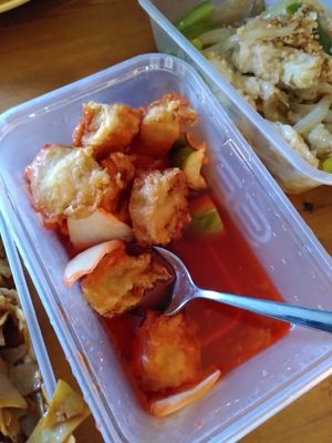 Sweet and sour chicken (Apr 2022) at Wawin Vegan Chinese in York