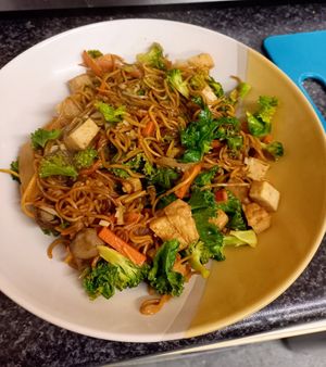 "Rehash" of previous with some brocc & kale 🥦🥬 at Wawin Vegan Chinese in York
