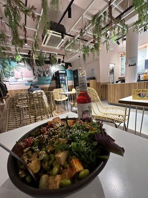 Beautiful venue  #Veganuary at MALOA Poke Bowl in Dortmund