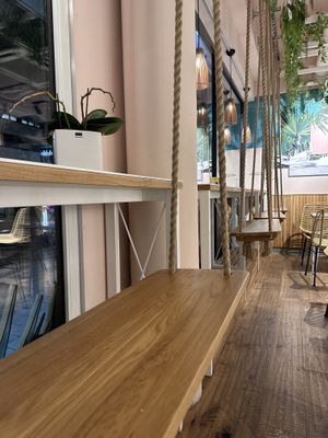 Sit and eat on a swing #Veganuary at MALOA Poke Bowl in Dortmund