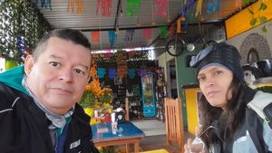 Veganos felices at Los Muchitos Comida Vegana in Oaxaca