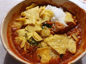 Vegan Chili Bowl with tortilla chips at Make in Dusseldorf
