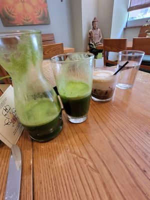 Green Juice and cappuccino freddo at Avocado in Athens