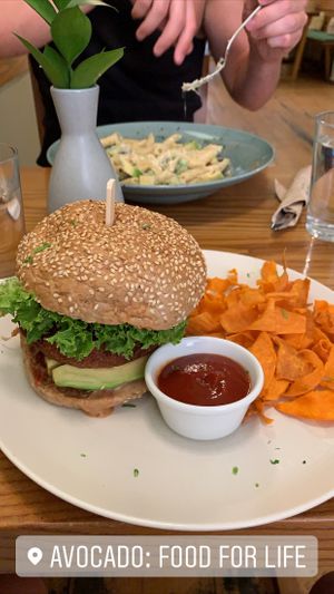 Hamburguesa de alubias y aguacate. at Avocado in Athens