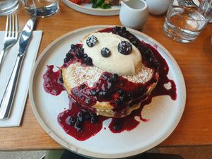 Hot cakes at Mallow - Borough Market in South East London