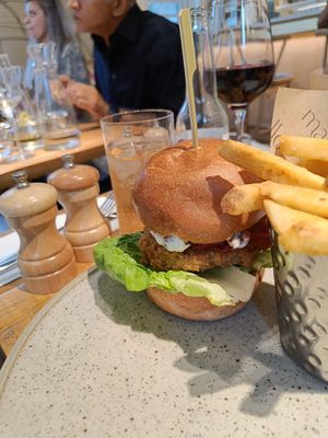 Burger and lovely fries at Mallow - Borough Market in South East London