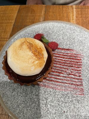 Raspberry and chocolate s’mores  at Mallow - Borough Market in South East London