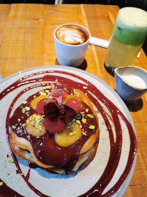 Buttermilk pancakes, cappuccino, green juice at Mallow - Borough Market in South East London
