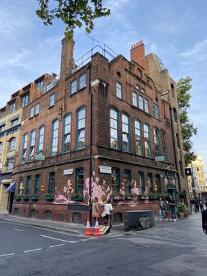 outside   at Mallow - Borough Market in South East London