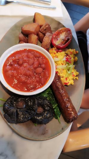 English breakfast at Mallow - Borough Market in South East London