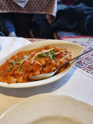  at Delhi Palace in Tubingen