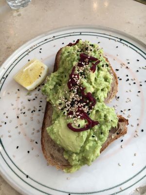 Avocado Bread   at Poppi Farmer in Munich