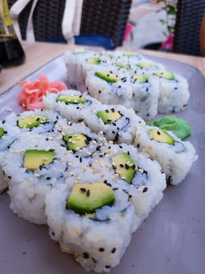 Avocado-Maki at Zen in Modling