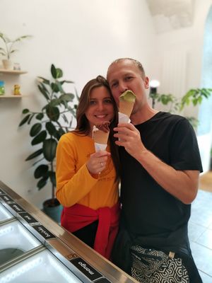 Vychutnali jsme si lahodné kakao, matchu, mák, a vanilku at Imaginarni Zmrzlina in Prague