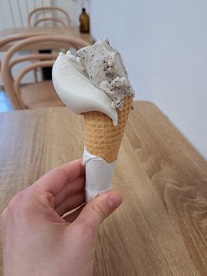  at Imaginarni Zmrzlina in Prague