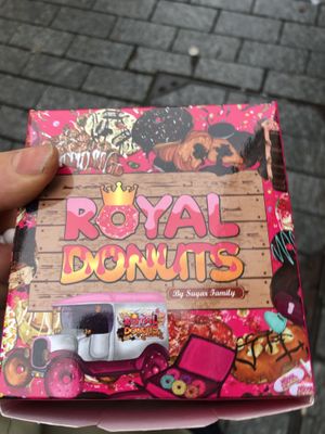 Nice box at Royal Donuts - Hohe Straße in Cologne