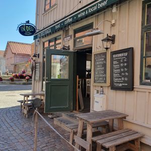 Front at En Deli Haga in Gothenburg