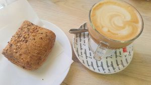 Vegan breakfast at Caffettiere Nannì in Naples