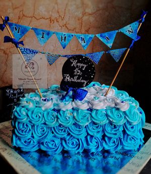 Vegan half birthday cake from VegaWorld Confectionery 🌱🎂👩🏽‍🍳 at VegaWorld in Kolkata