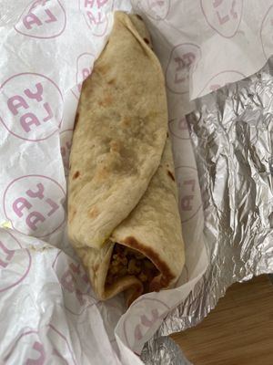 Shawarma de coliflor  at Yala Food in Lima