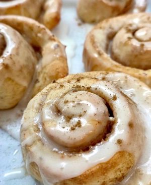 Delicious 🤤 Cinnamon Rolls at Mimi's Cafe Vegan in Athens