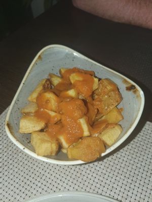 Batatas bravas at Tapas Y Copas in Funchal