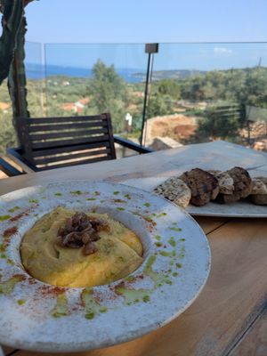 Vegan fava bean spread with bread at Orizontes in Zakynthos