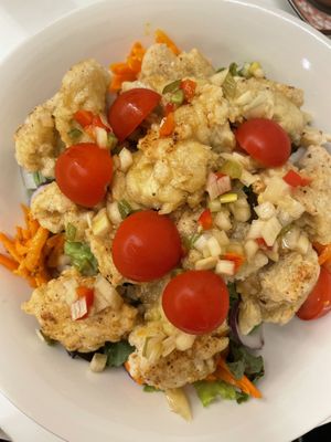 Chicken salad bowl  at Sunny Bowl in Seoul