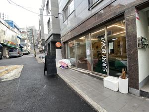 Storefront   at Sunny Bowl in Seoul