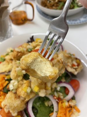 Chicken-close-up - nice texture   at Sunny Bowl in Seoul