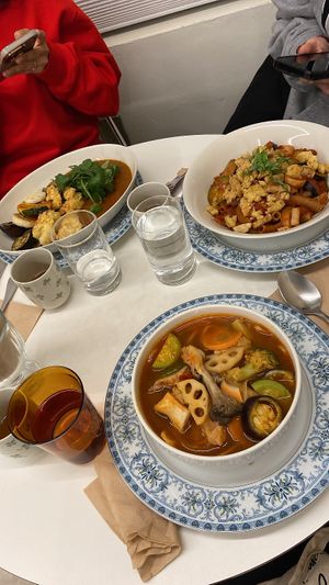 I ordered the vegetable noodle spicy soup and it was really delicious   at Sunny Bowl in Seoul