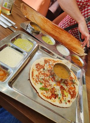 Uthappan and Masala Dosai at Saravanaa Bhavan in Berlin
