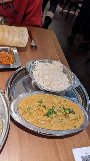 Pea curry & rice at Saravanaa Bhavan in Berlin