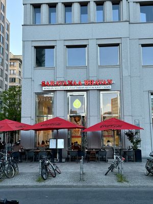 front  at Saravanaa Bhavan in Berlin
