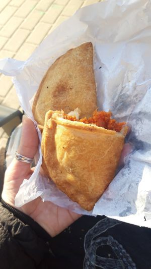 Empanada vegana de tomate y soja at La Pastelería Llisó in Valencia