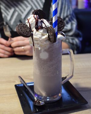 Oreo monster shake  at Oatcakes & Milkshakes in Stone