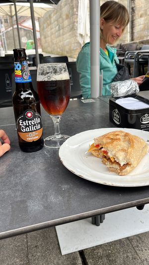 Vegan chicken sandwich  at Saspi in O Porrino