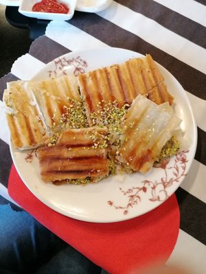 The so called pancake for 550 turkish lira (15€)... at King's Coffee Shop in Goreme