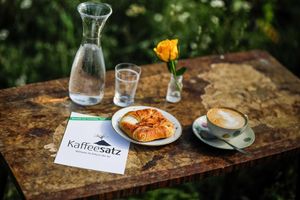 Stay with us! at Kaffeesatz in Vienna