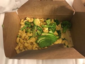 Spicy Avocado Mac & Cheese (with Kale & Broccoli) at Sage Bistro and KindKreme in Los Angeles