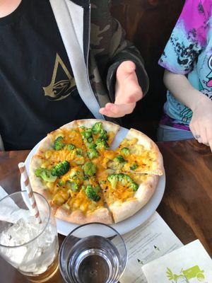  Mac & cheese pizza  at Sage Bistro and KindKreme in Los Angeles