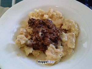 biscuits and gravy at Sage Bistro and KindKreme in Los Angeles