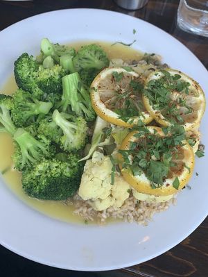 Cauliflower Steak Picatta 😋 at Sage Bistro and KindKreme in Los Angeles
