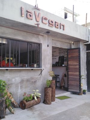 Tacos veganos at La Vegan Taqueria in Tulum