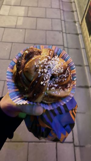 Vegan kanelbulle  at Bröd & Salt - Skeppsbron in Stockholm
