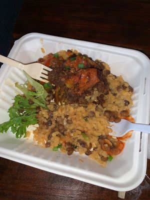 Tuve que descargar la aplicación solo por dejar este comentario. He sido vegana 6 años y este es el mejor plato de comida puertorriqueña vegano que me he comido. Piñon de lente at saVor in San Juan