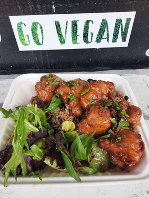 Fried rice with battered cauliflower 💖 at saVor in San Juan