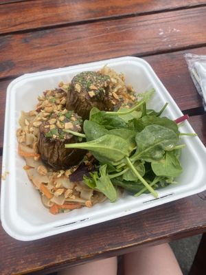 Pad thai  at saVor in San Juan