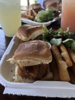 Impossible Sliders: Sweet plantain inside+spicy sauce; Yuca fries; salad. Lemonades were refreshing! ☀️   at saVor in San Juan
