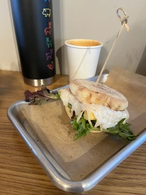 Vegan breakfast sandwichh #Veganuary at LuluBelle's Coffee House and Bakery in Running Springs